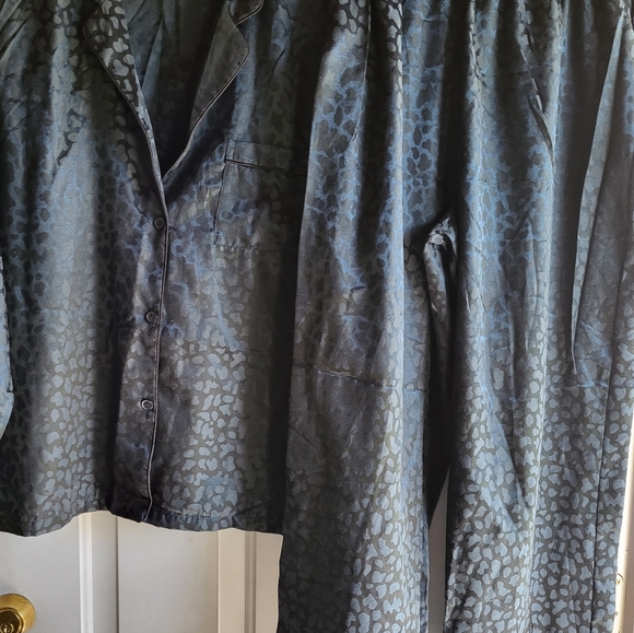 Pajama set (unisex) (new) - Picture 2 of 4